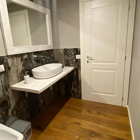 New Residenza Dei Cerchi Apartment *