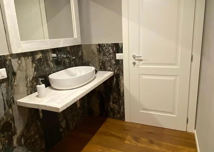 New Residenza Dei Cerchi Apartment *